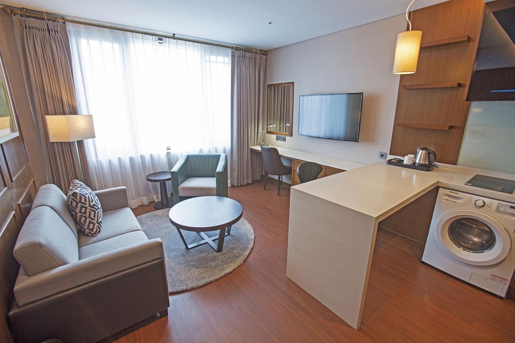 Gwangyang Lacky Hotel Exterior photo