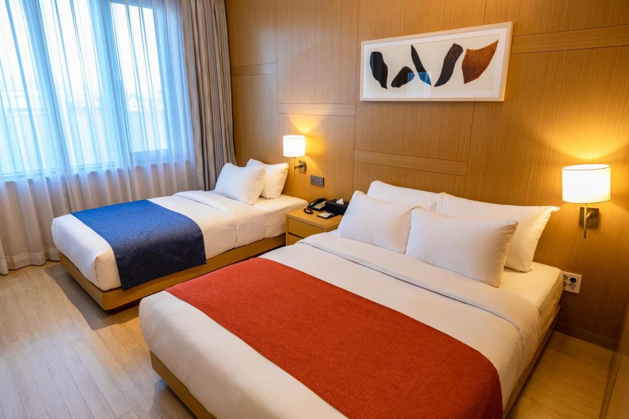 Gwangyang Lacky Hotel Exterior photo